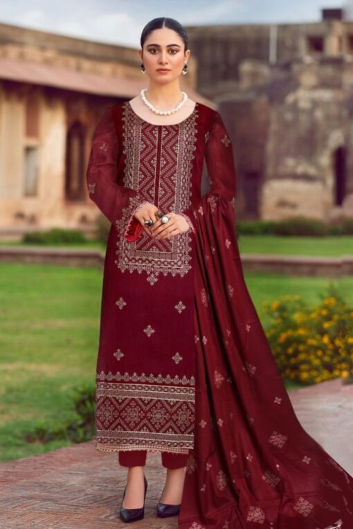 bareeze heavy embroidered karand icollections 2022 | bareeze karandi shawl 2022