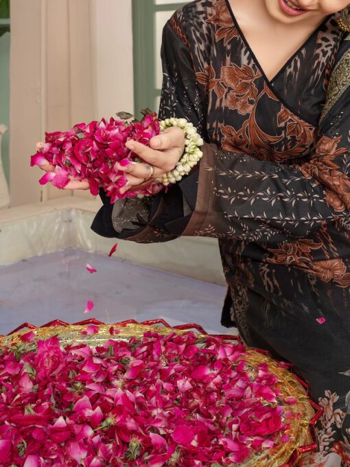 Zareen embroidered winter linen collections 2022