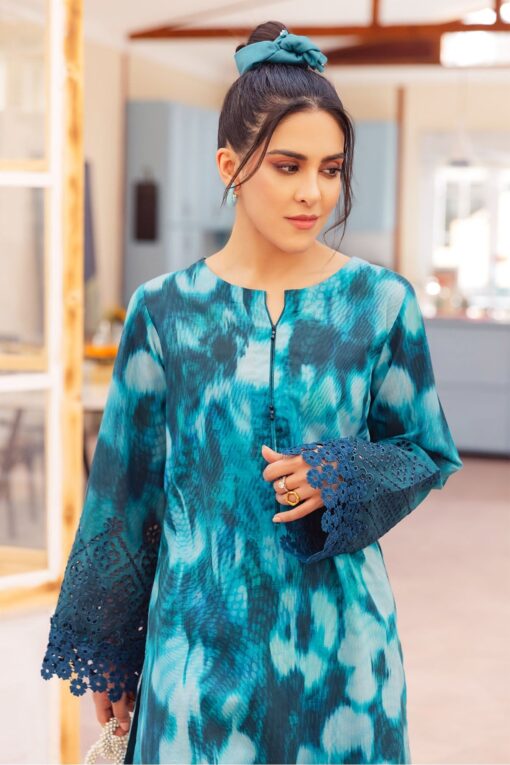Nureh Digital Print Winter Khaddar collection 2023